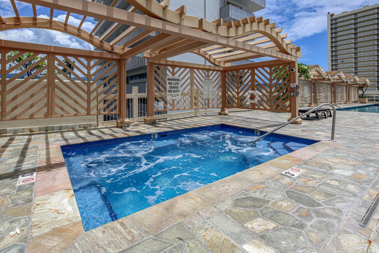 Beautifully Upgraded Studio Close To Waikiki Beach Apartment Honolulu Exterior photo